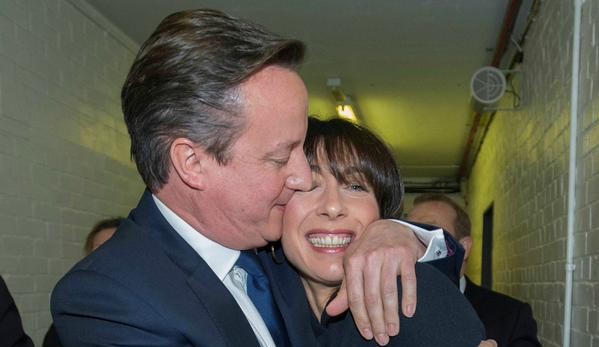 Cameron vince le elezioni in Gran Bretagna. "Ora referendum su Europa"
