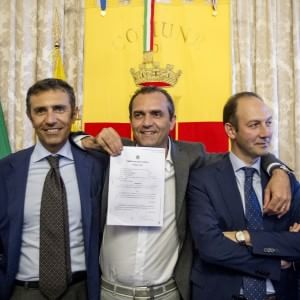 De Magistris resta sindaco, tribunale di Napoli ha accolto ricorso contro Severino. Primo cittadino: “Ora Consulta stabilirà costituzionalità norma”