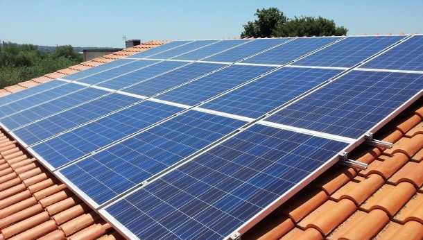 Fotovoltaico: a breve accordo governo-Parlamento su finanziamenti a imprese. Pagano (Ap): "Operatori, fortemente danneggiati, in attesa da un anno"
